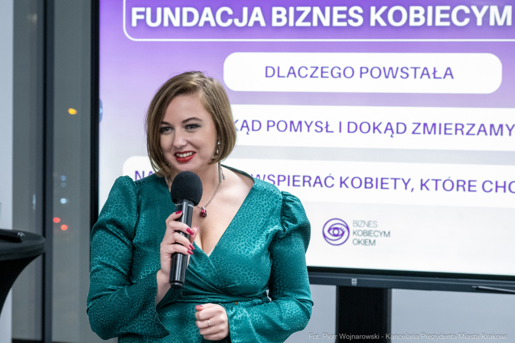 dlaczego-powstała-Fundacja-Biznes-Kobiecym-Okiem